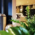Dana Villa *